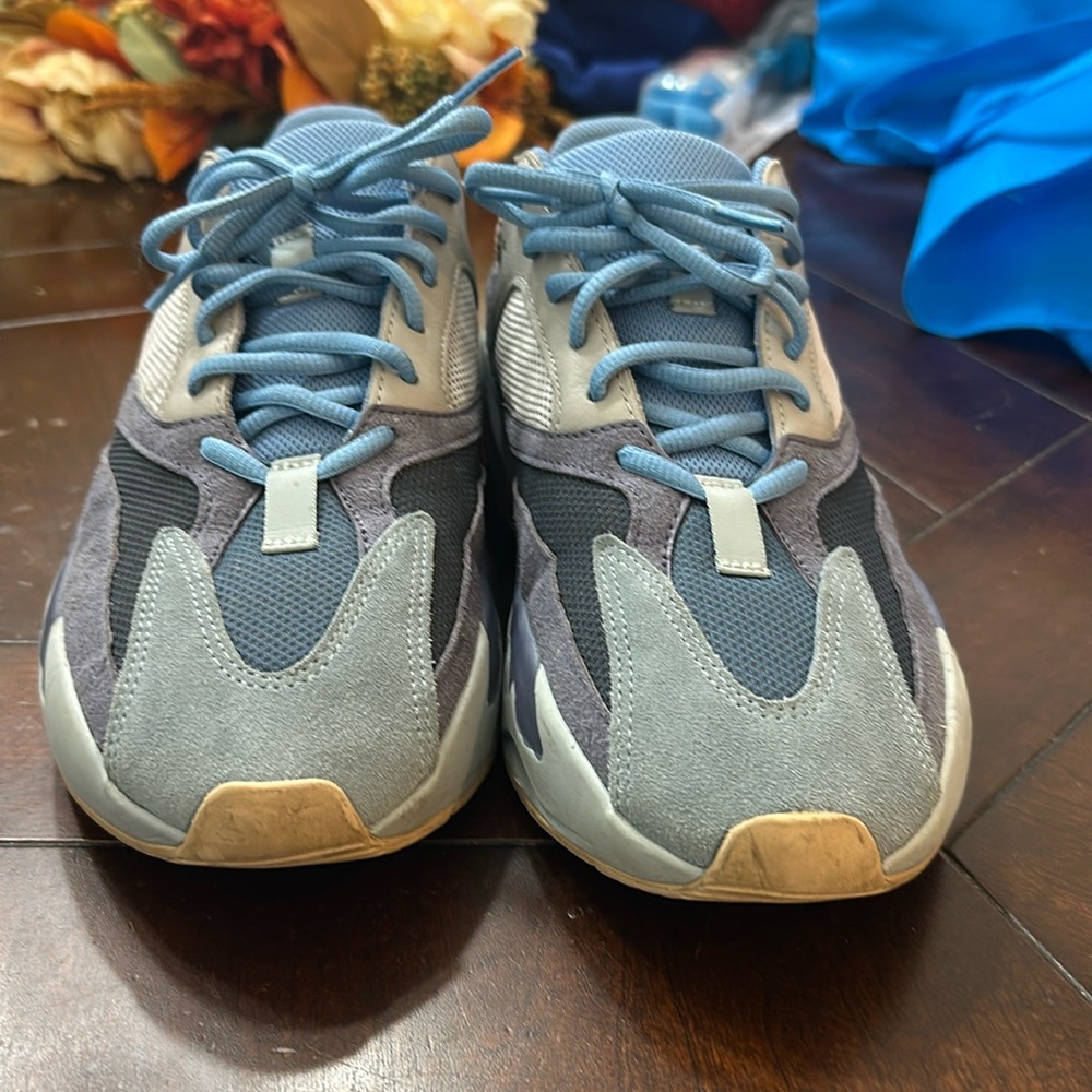 Used Yeezy Boost 700 Carbon Blue Size 9
